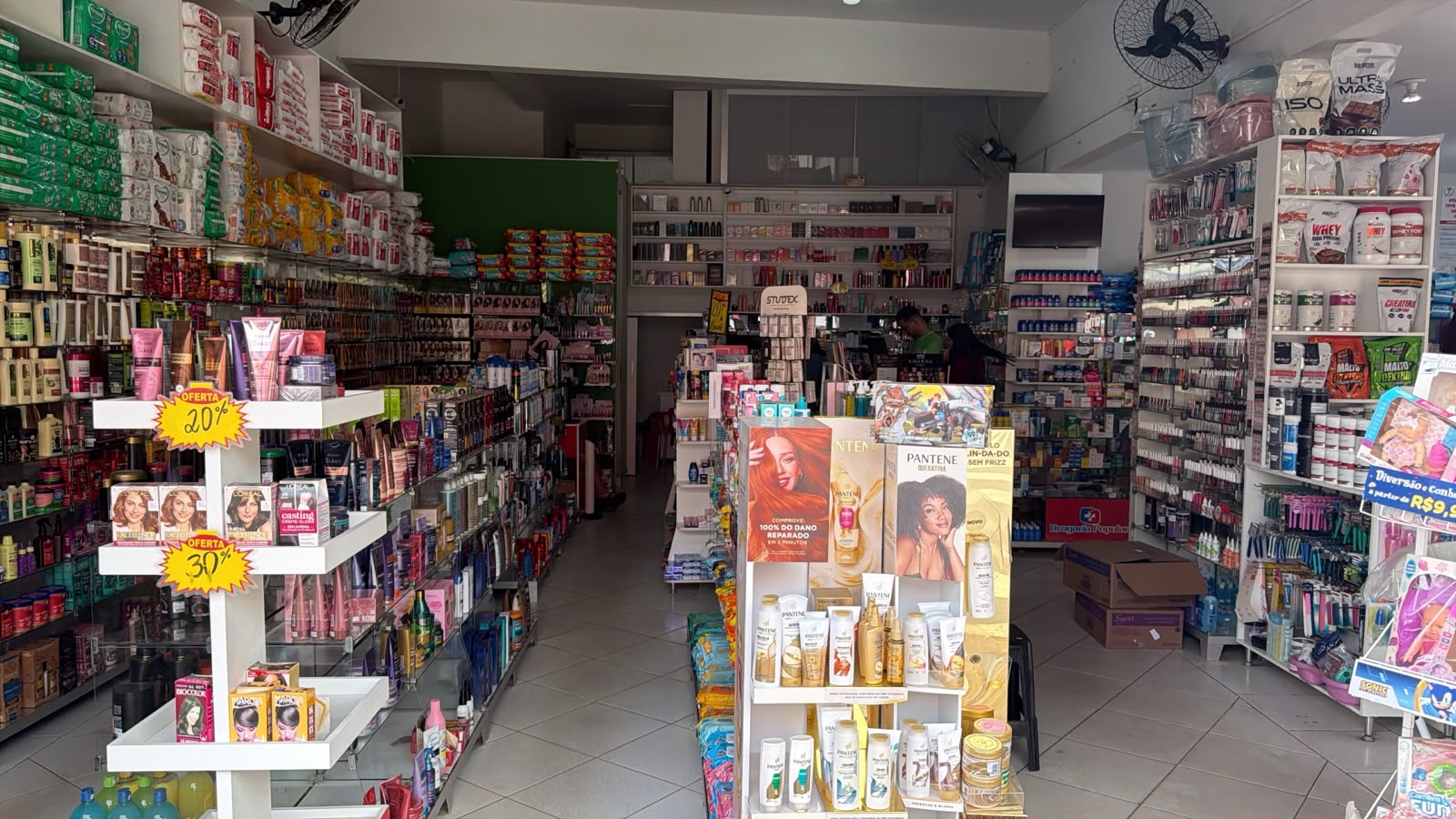 Prateleiras e Perfumaria